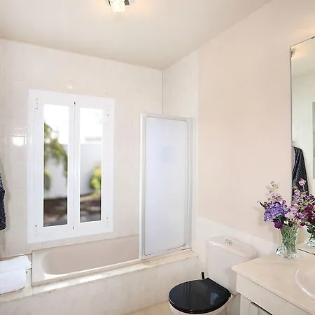 Feriehus Casa Karen By Interhome Tías